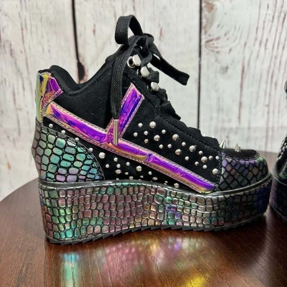 DOLLS Kill X YRU Qozmo Lo Alien Iridescent Reptile Embossed Platforms 4US 35 Eu
